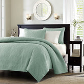 Full/Queen Seafoam Quilted Coverlet Quilt Set